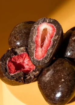 Gefriergetrocknete Erdbeeren in dunkler Schokolade 1 kg