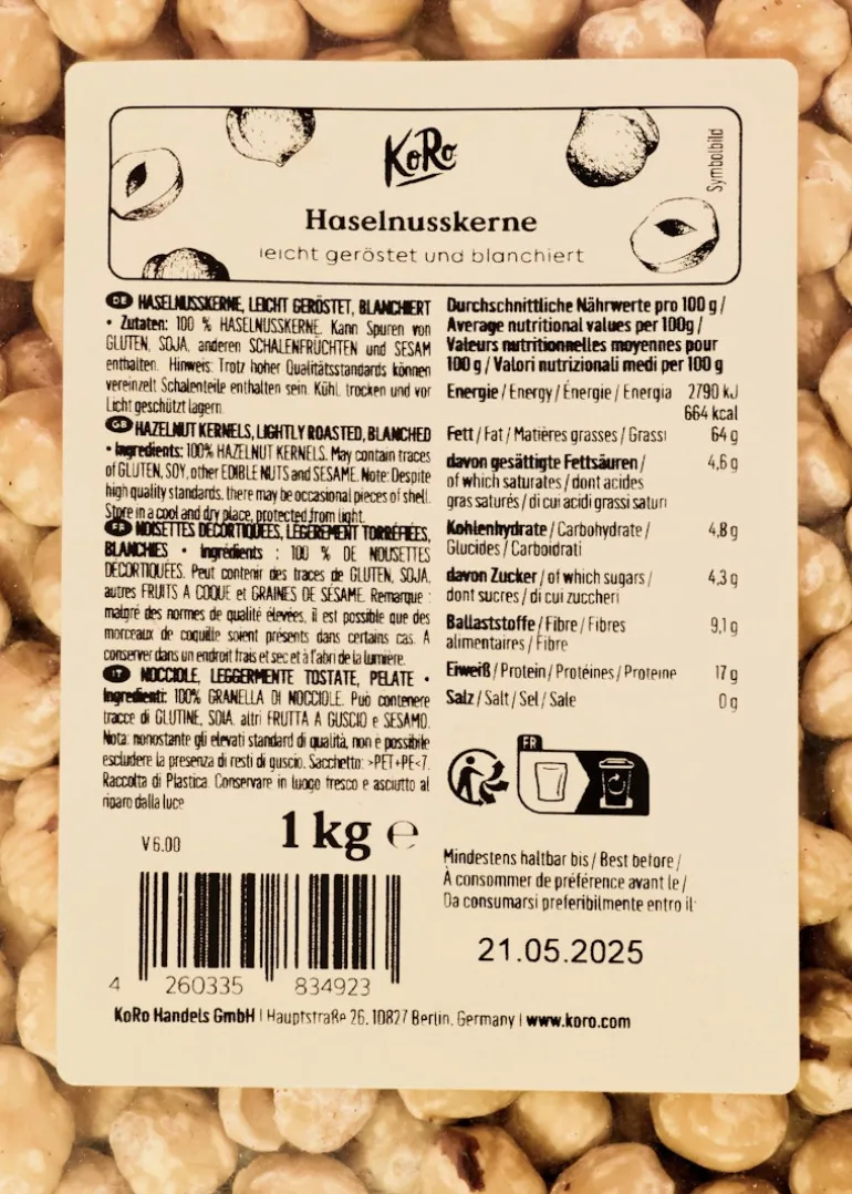 Leicht geröstete und blanchierte Haselnusskerne 1 kg