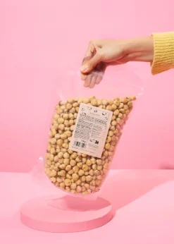 Leicht geröstete und blanchierte Haselnusskerne 1 kg