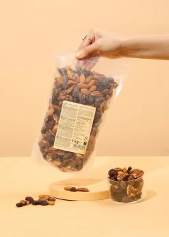 Schoko-Nussmix mit Süßkirsche 1 kg