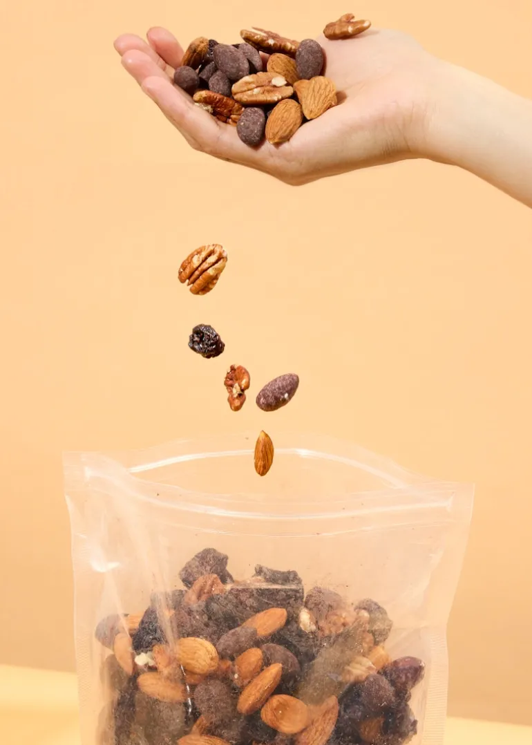 Schoko-Nussmix mit Süßkirsche 1 kg