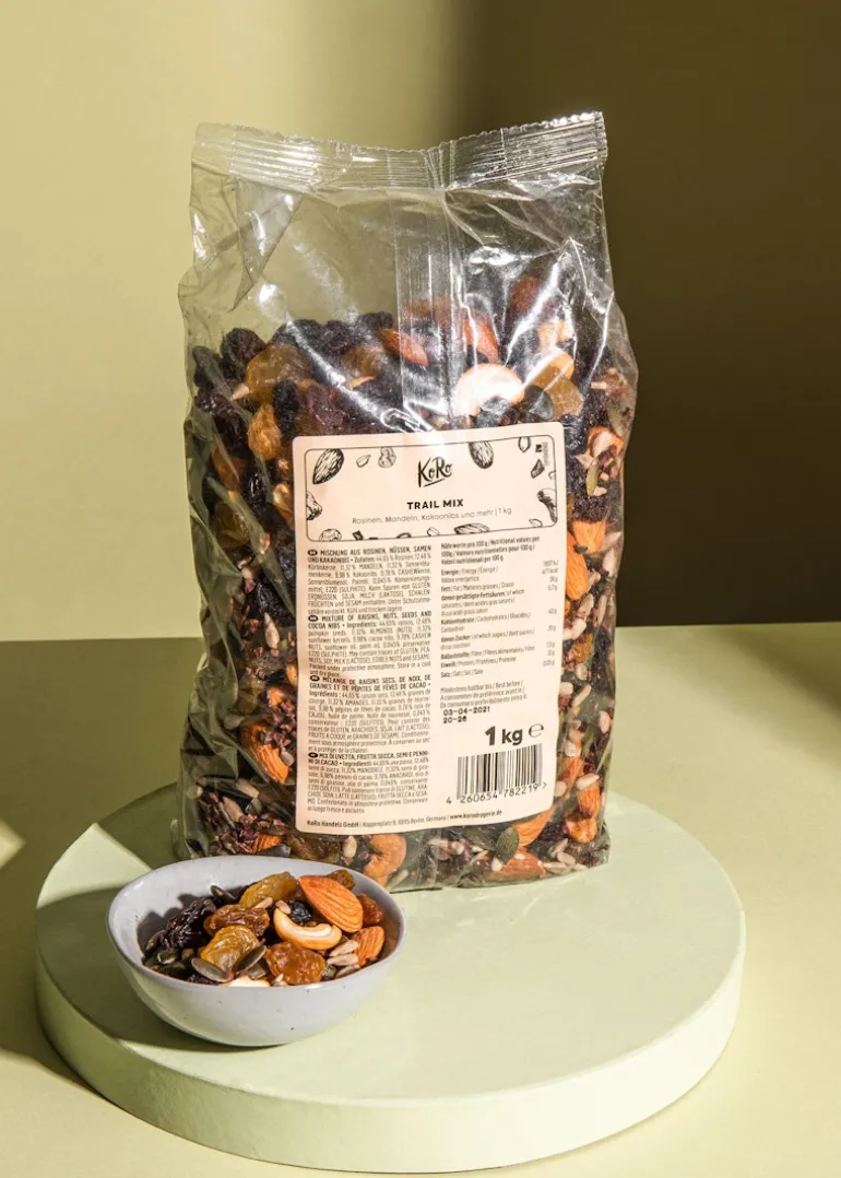 Studentenfutter mit Saaten und Kakaonibs 1 kg